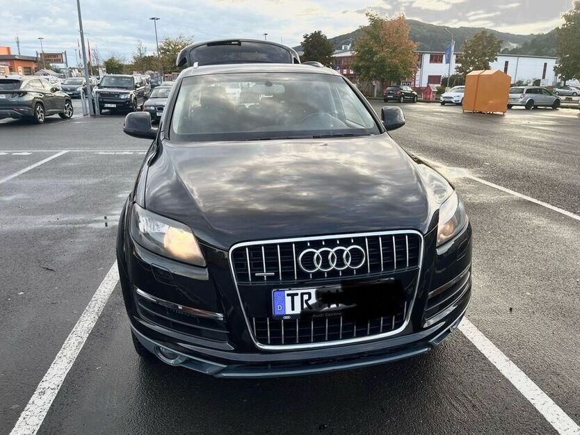 Q7