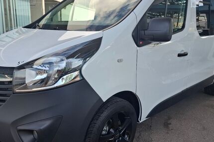 Opel Vivaro 17.000 km 16.890 &euro; Neu-Ulm 89231