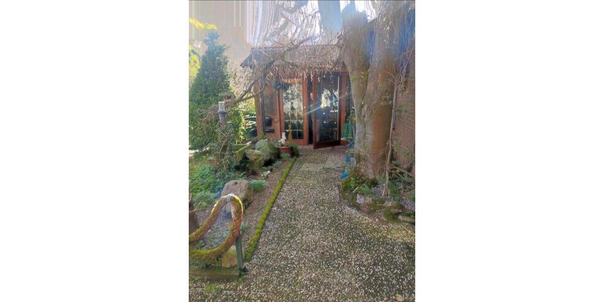 Erdgeschoßwohnung Lügde - 6 Zimmer, 193 m&sup2;, 162.000&euro; | Angebot:26808364