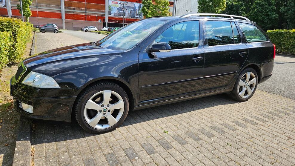 Skoda Octavia 199.731 km 2.200 € Hamburg 22523