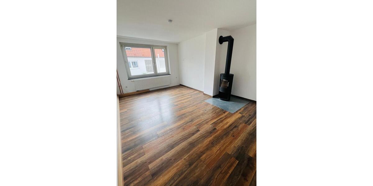 Familienfreundliche DHH in Seebronn - viel Platz, top Lage 7 zimmer