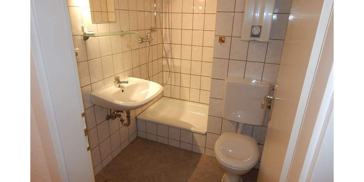 Etagenwohnung Leverkusen Hitdorf - 2 Zimmer, 31 m&sup2;, 350&euro; | Angebot:25536706