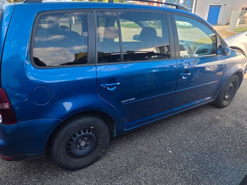 VW Touran 211.000 km 1.500 € Lahr schwartzwald 77933