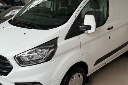 Ford Transit Custom 296.000 km 9.199 &euro; Breitenworbis 37339