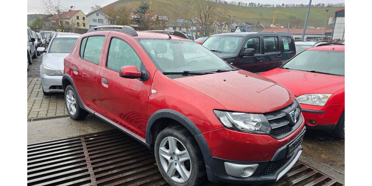 Dacia Sandero 195.000 km 5.600 &euro; Randersacker 97236