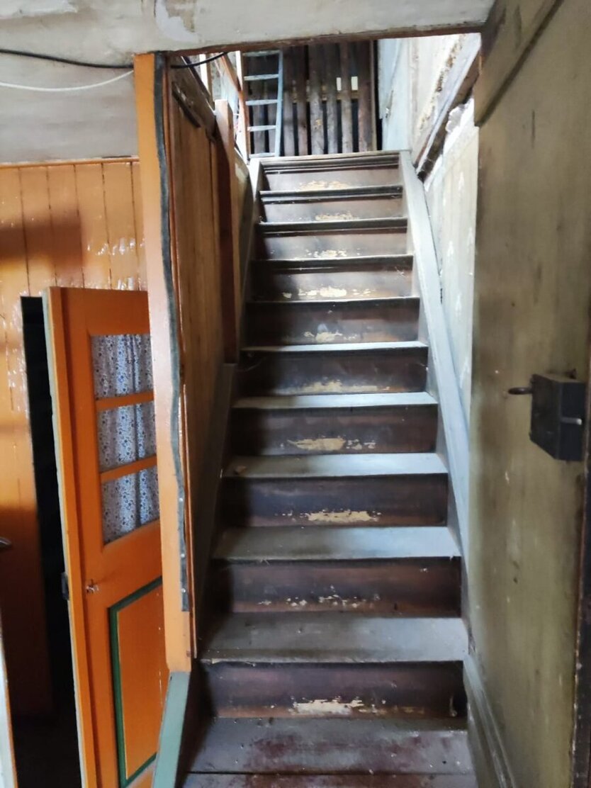 Ohrdruf, Wohn-u.Geschäftshs. zimmer