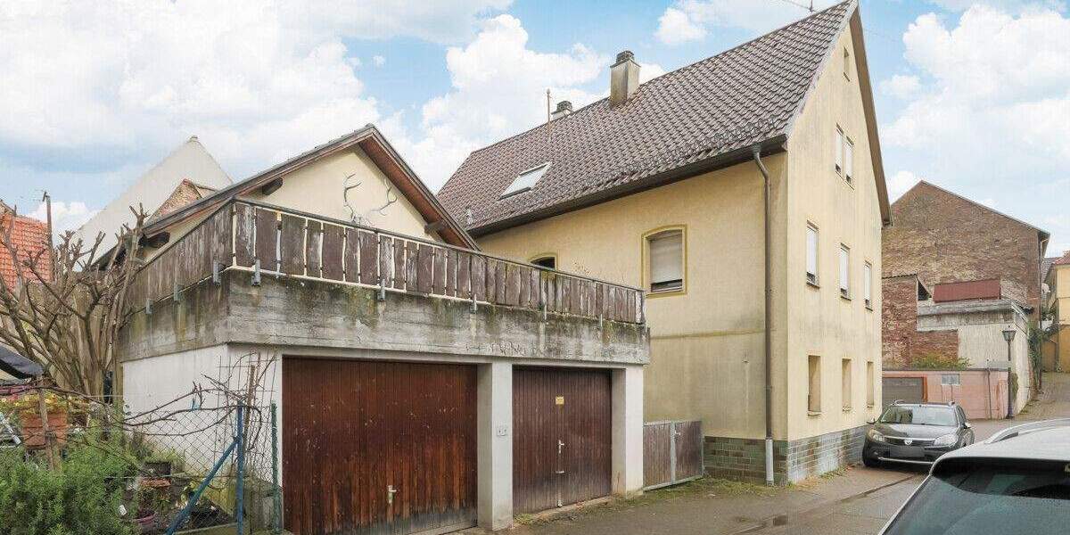 Einfamilienhaus Königsbach-Stein Königsbach - 7 Zimmer, 193 m&sup2;, 298.000&euro; | Angebot:24860353