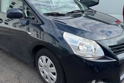 Toyota Verso 322.000 km 2.850 &euro; Niederwambach 57614