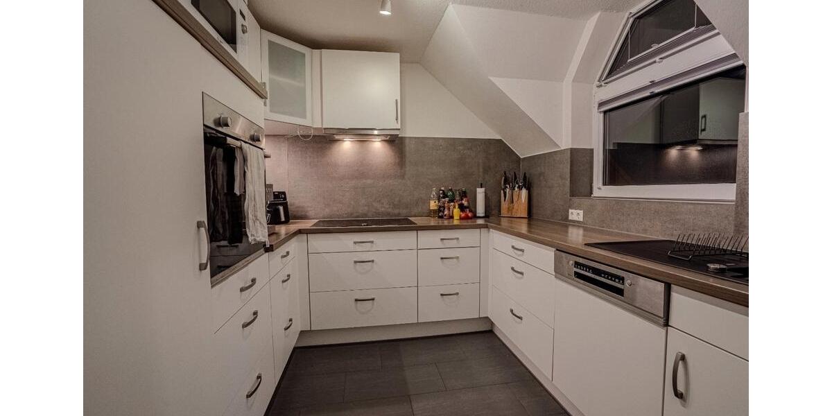Dachgeschoßwohnung Brackenheim - 3 Zimmer, 80 m&sup2;, 320.000&euro; | Angebot:26241457