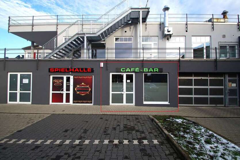 108 m²-Gewerbe mit ebenerdigem Zugang am Elbezentrum Luchplatz in Roßlau – vielseitig nutzbar! zimmer