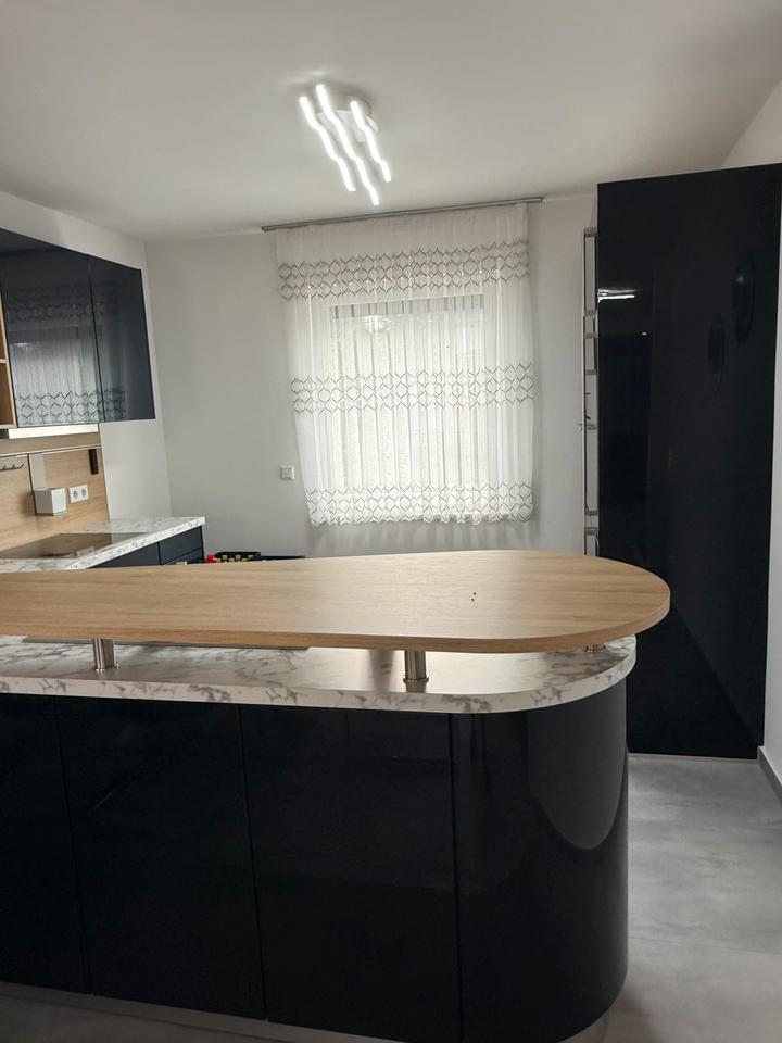 Modernisierte Doppelhaushälfte mit Charme – sofort bezugsfertig!
