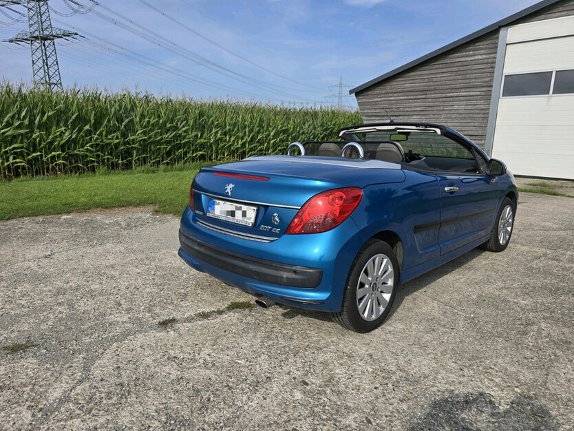 Peugeot 207 CC 92.000 km 4.200 € Bielefeld 33602