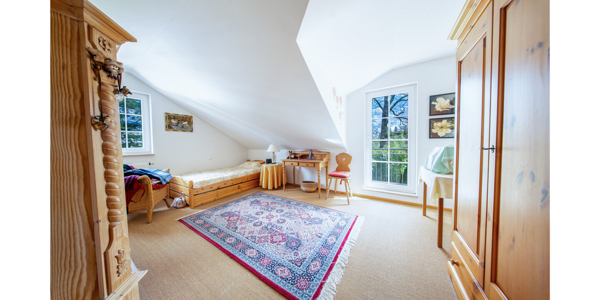 RUHIGES WOHNEN IN BESTER LAGE – MODERNES EINFAMILIENHAUS MIT SONNIGEM GARTEN - Einfamilienhaus Gräfelfing | Angebot:26522500