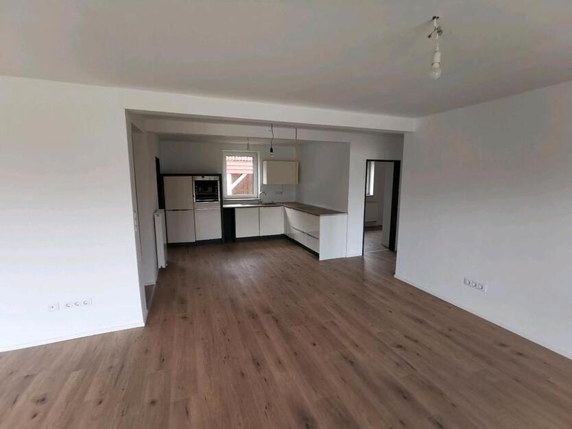 Sanierter Bungalow Haus mit großem Garten Grundstück in Sottrum