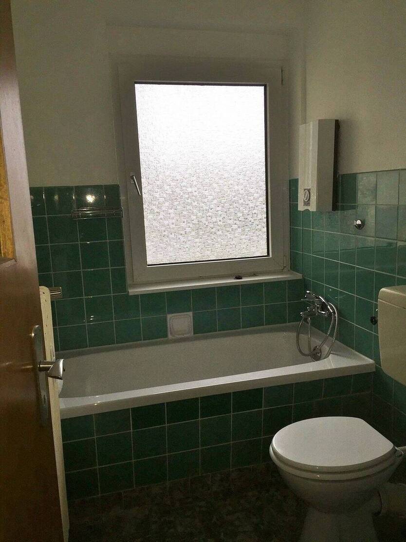 Lev.-Quettingen, ruhiges Appartement, 1.OG, ca. 37 m², 1 Zimmer, Balkon, Küche, Wannenbad 1 zimmer