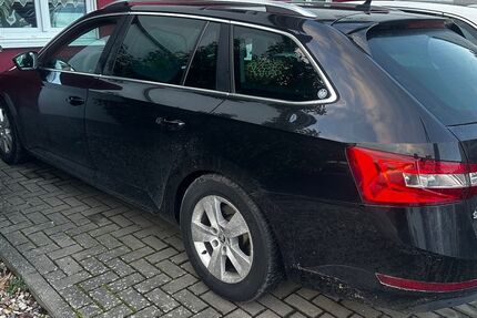 Skoda Superb 118.900 km 16.300 &euro; Seligenstadt 63500