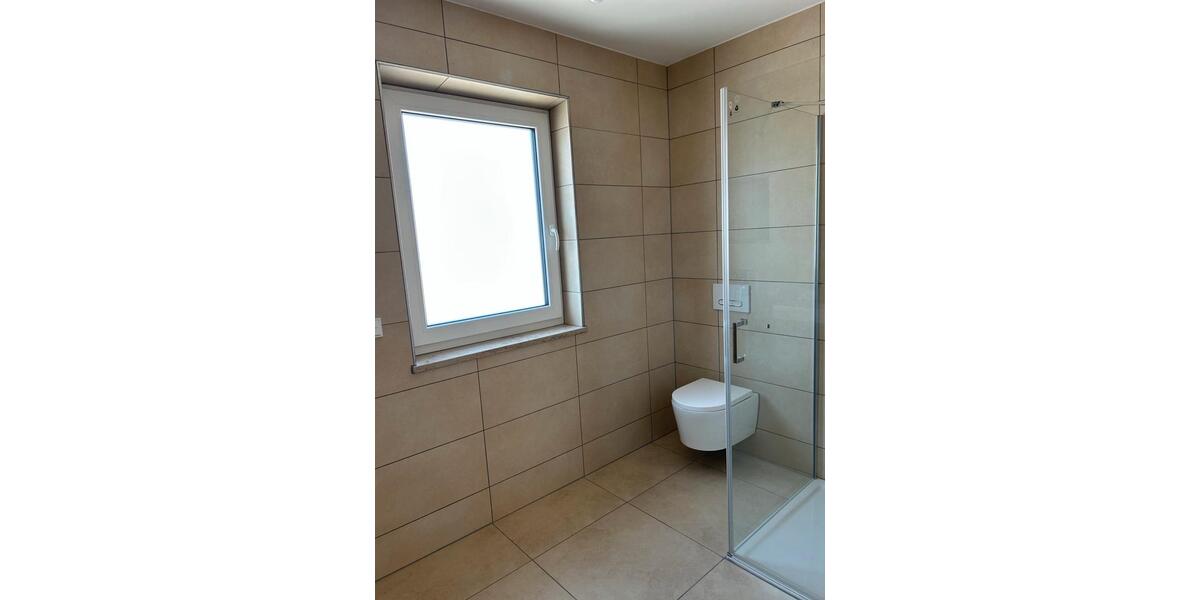 Doppelhaushälfte Zolling - 7 Zimmer, 140 m&sup2;, 2.450&euro; | Angebot:25887155