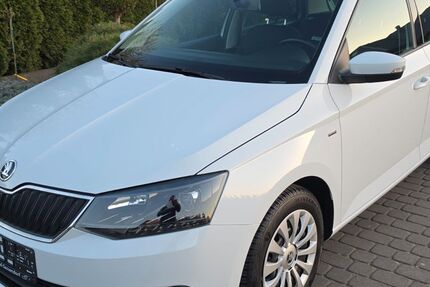 Skoda Fabia 58.100 km 12.960 &euro; Bad-Sassendorf 59505