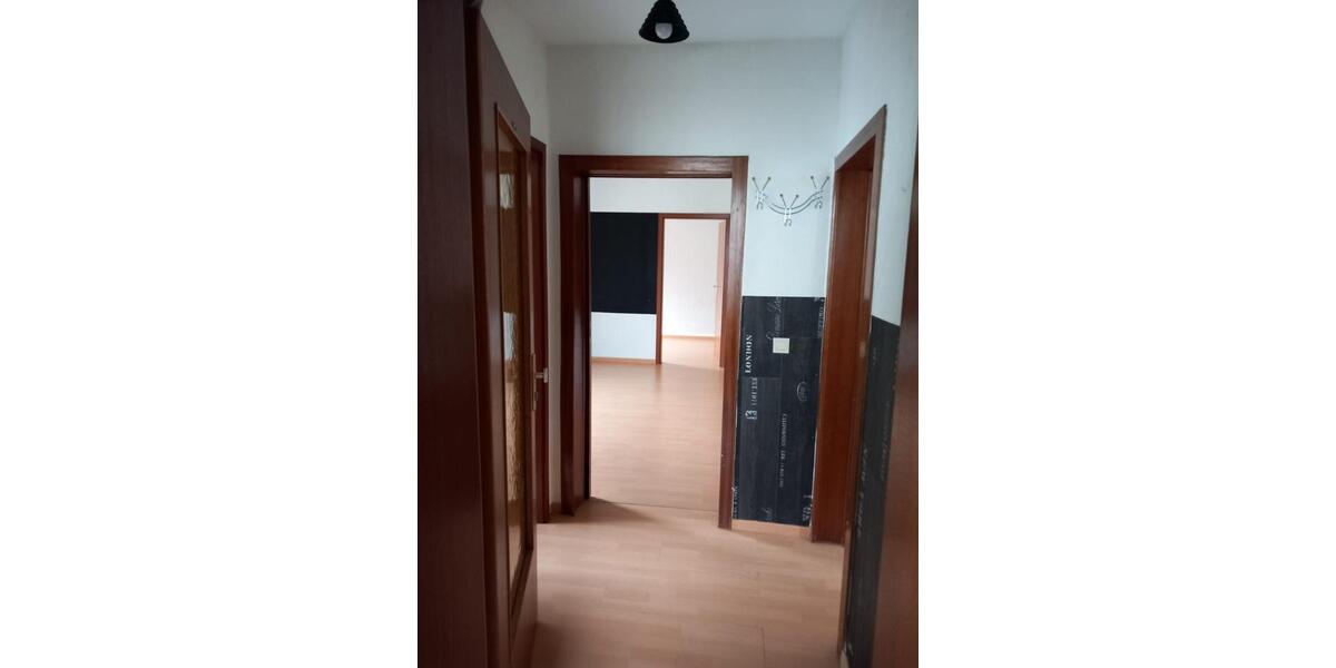 Erdgeschoßwohnung Neunkirchen Heinitz - 3 Zimmer, 80 m&sup2;, 600&euro; | Angebot:26411112