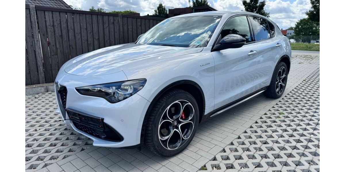Alfa Romeo Stelvio 30.500 km 37.900 &euro; Rüdersdorf-Tasdorf 15562