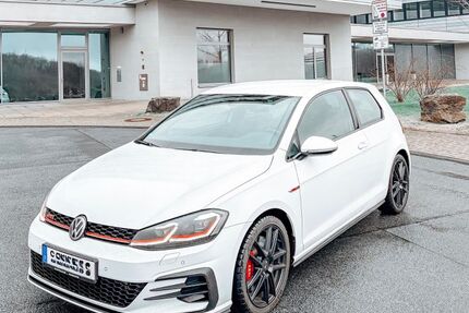 VW Golf 96.900 km 19.090 &euro; Niederfischbach 57572