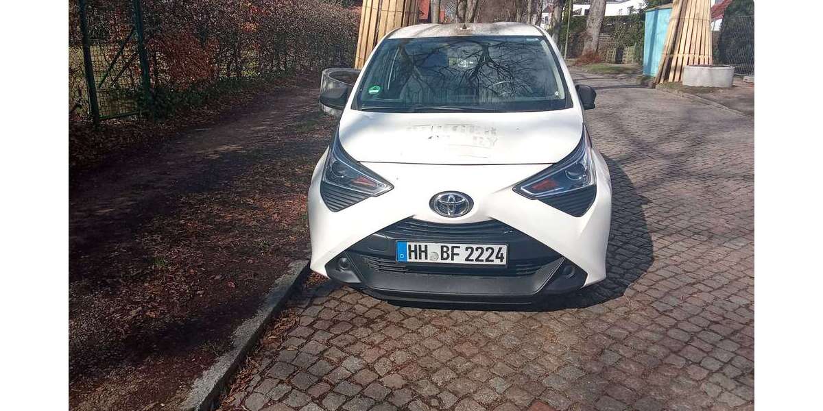 Toyota Aygo 99.800 km 6.900 &euro; Hamburg, Freie und Hansestadt 22391