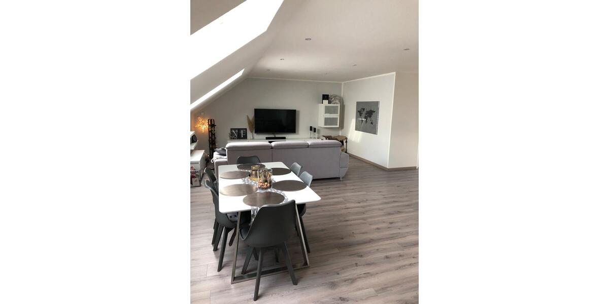 Dachgeschoßwohnung Bruchköbel - 2 Zimmer, 67 m&sup2;, 600&euro; | Angebot:24428459