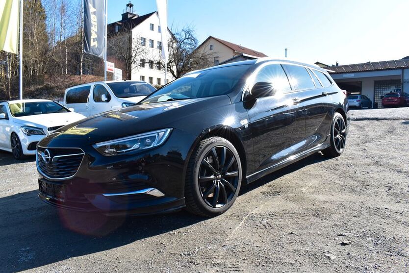 Opel Insignia 135.000 km 18.750 € Schönberg 94513