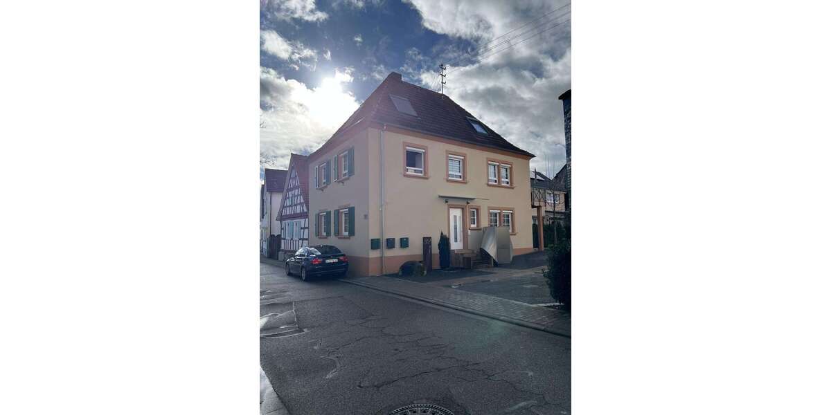 Etagenwohnung Wörth am Rhein (Büchelberg) - 5 Zimmer, 128 m&sup2;, 1.240&euro; | Angebot:26788544
