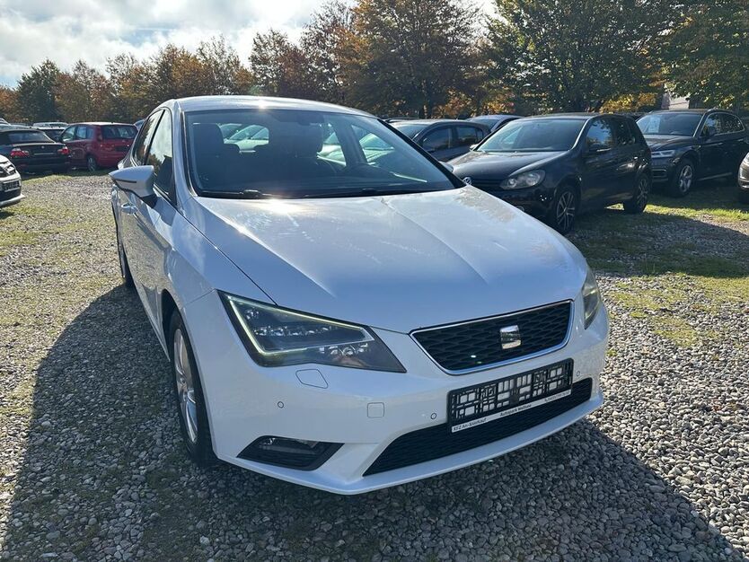 Seat Leon 107.000 km 7.999 € Kiel 24145