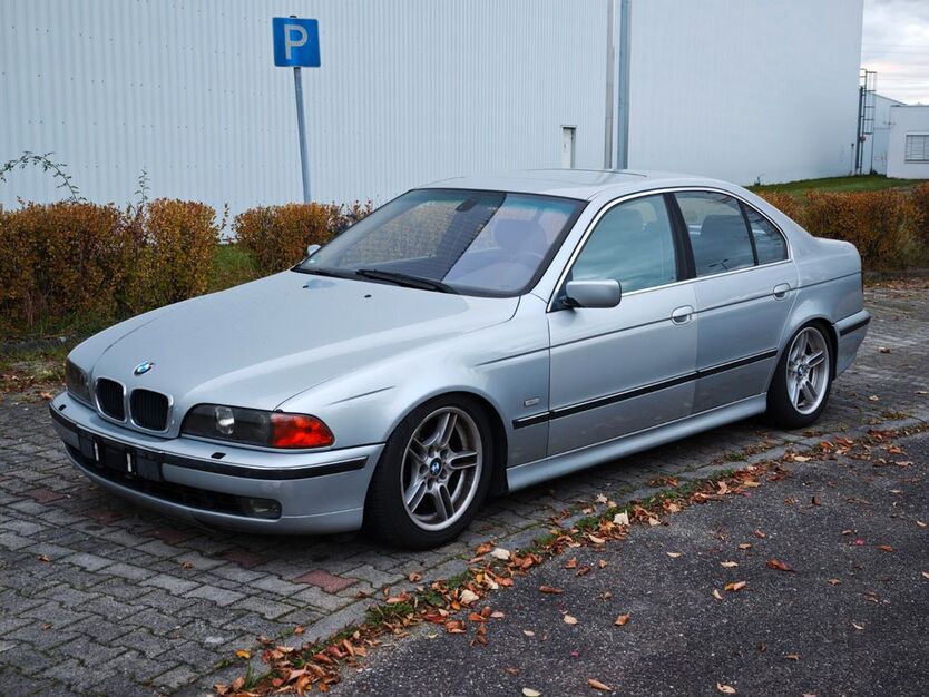BMW 528 335.000 km 1.250 € Braschwitz 06188