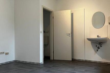 Gewerbeobjekt Kösching - 250&euro; | Angebot:24774108