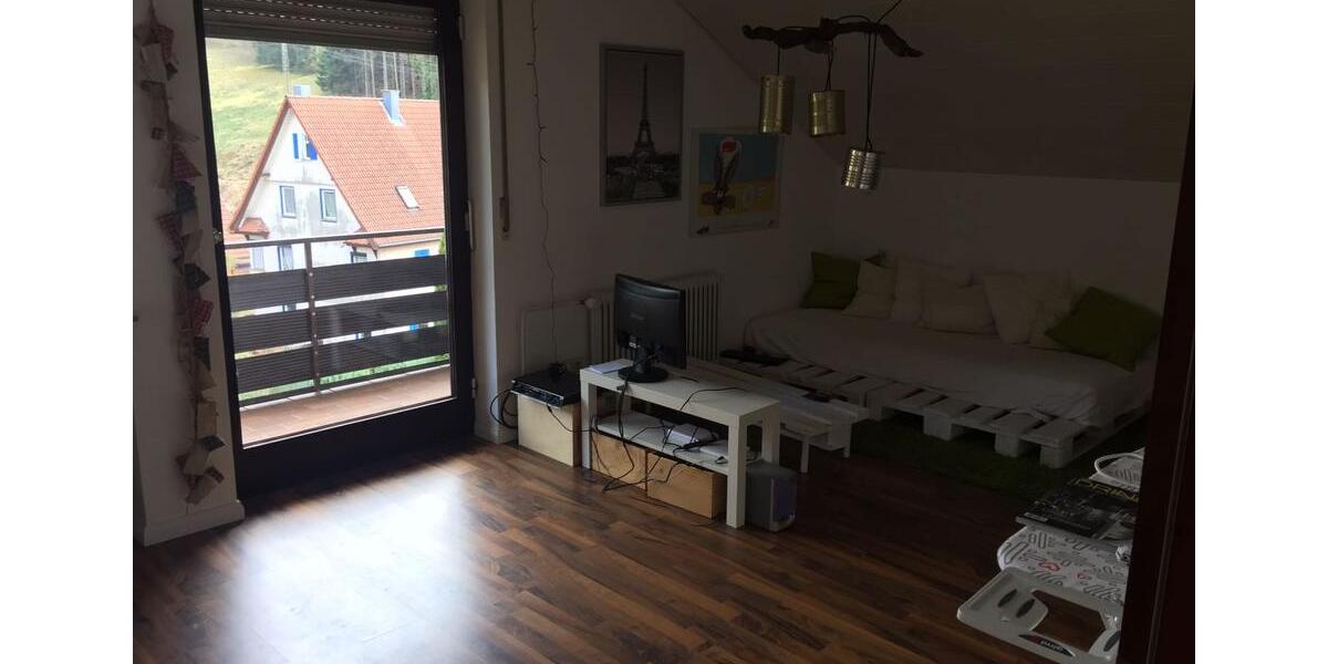 Dachgeschoßwohnung Freudenstadt - 2 Zimmer, 60 m&sup2;, 490&euro; | Angebot:26321278