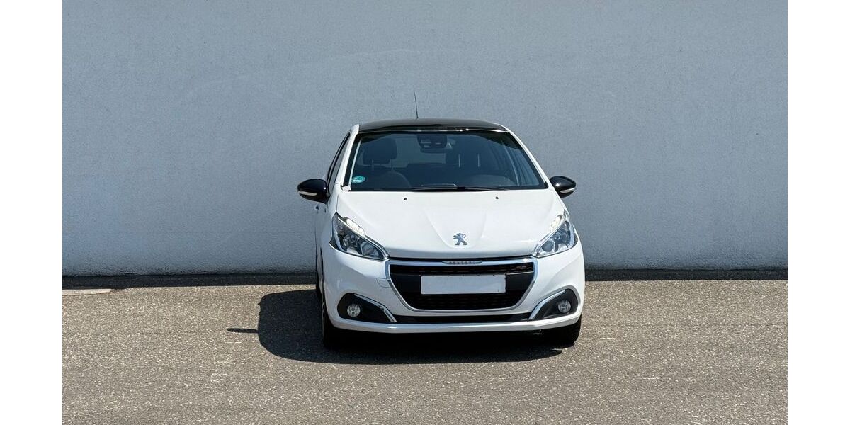 Peugeot 208 114.000 km 7.999 &euro; Kandel 76870