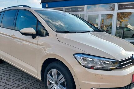 VW Touran 107.000 km 22.999 &euro; Leipzig 04328