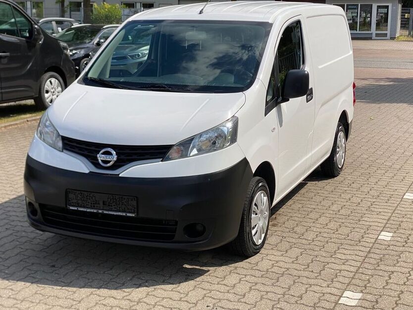 NV200