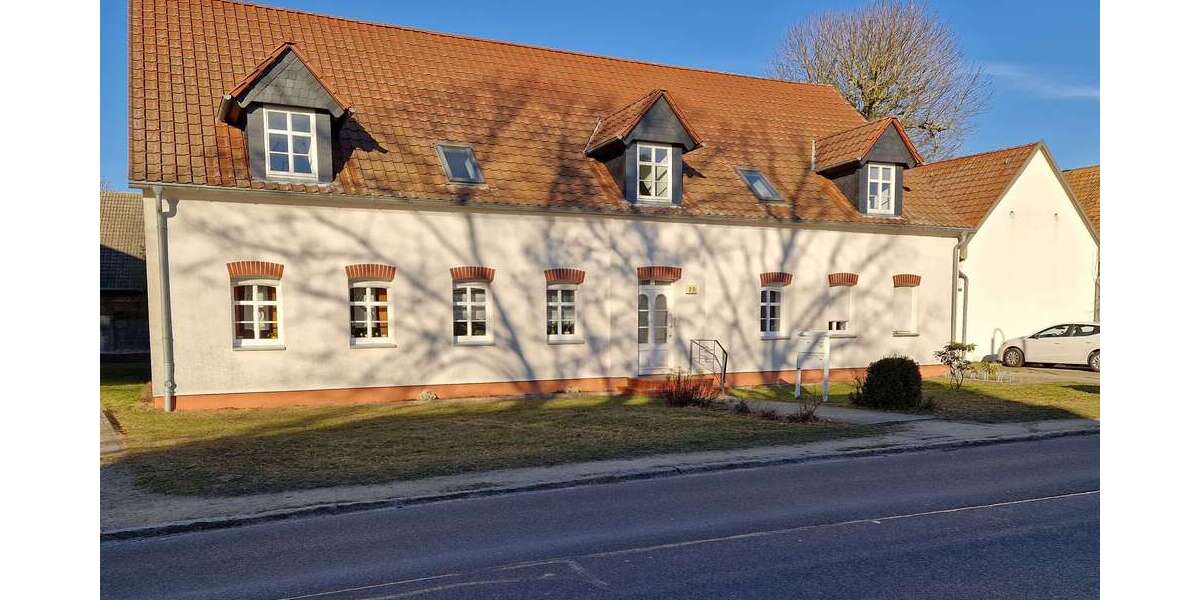 Etagenwohnung Doberlug-Kirchhain Kirchhain - 4 Zimmer, 65 m&sup2;, 375&euro; | Angebot:25427482