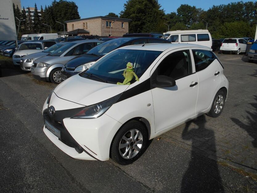 Toyota Aygo (X) 98.000 km 6.450 € Neumünster 24539