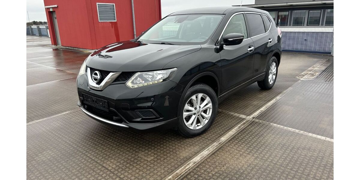 Nissan X-Trail 122.000 km 10.490 &euro; München 81829