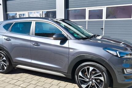 Hyundai TUCSON 138.000 km 19.600 € Neuhaus am Rennweg 98724
