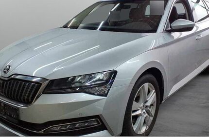 Skoda Superb 65.500 km 23.680 &euro; Würzburg 97084