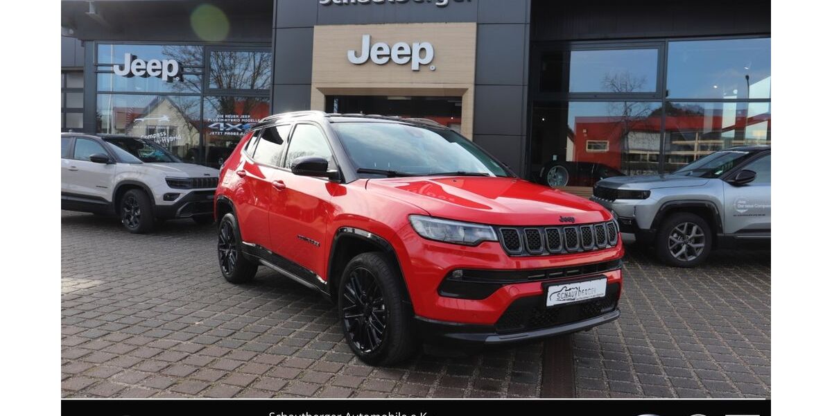 Jeep Compass 17.027 km 31.990 &euro; Potsdam 14482