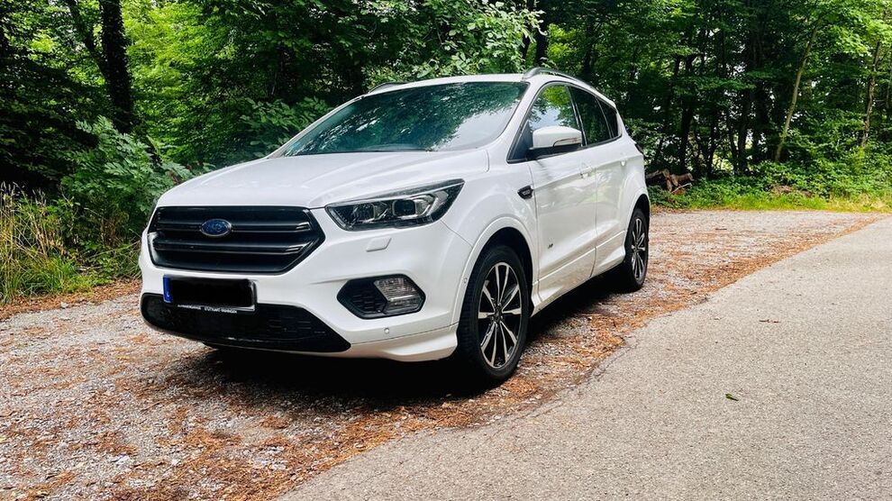 Ford Kuga 130.000 km 13.099 € Remshalden 73630
