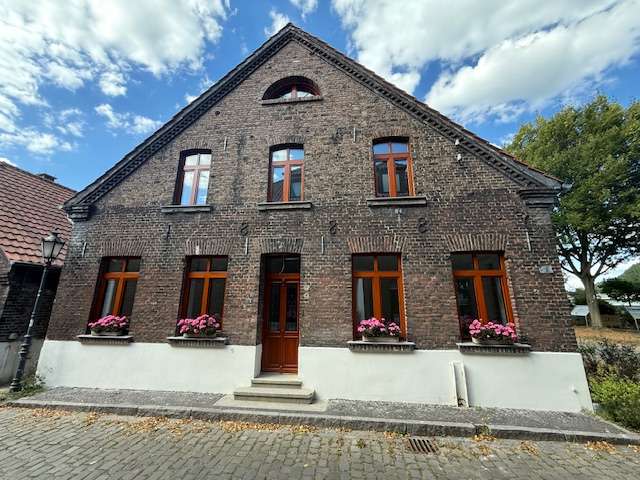 Haus zum Mieten in Hünxe-Krudenburg 1.681,68 € 140.14 m² 5 zimmer