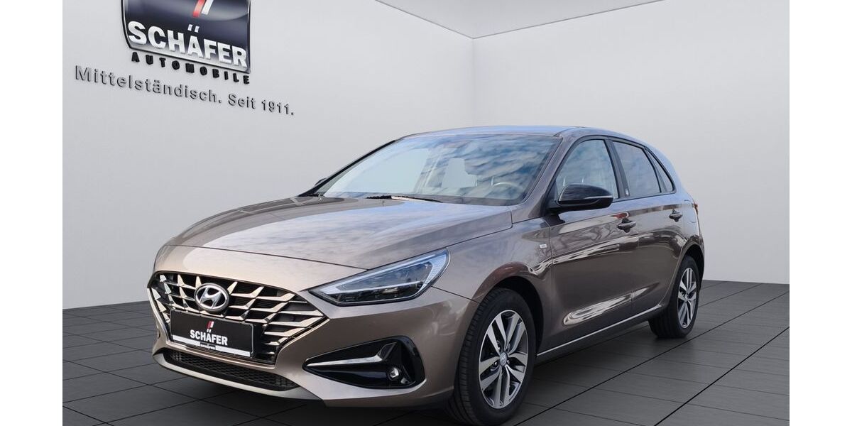 Hyundai i30 56.900 km 17.490 &euro; Weilburg 35781