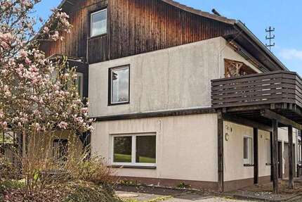 Haus Hilchenbach - 5 Zimmer, 195 m&sup2;, 230.000&euro; | Angebot:26637835