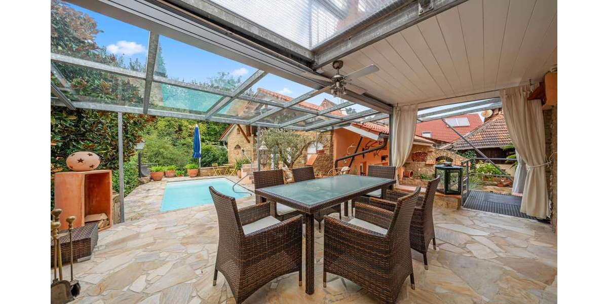 Haus zum Kaufen in Müllheim 990.000 € 234 m² 8 zimmer