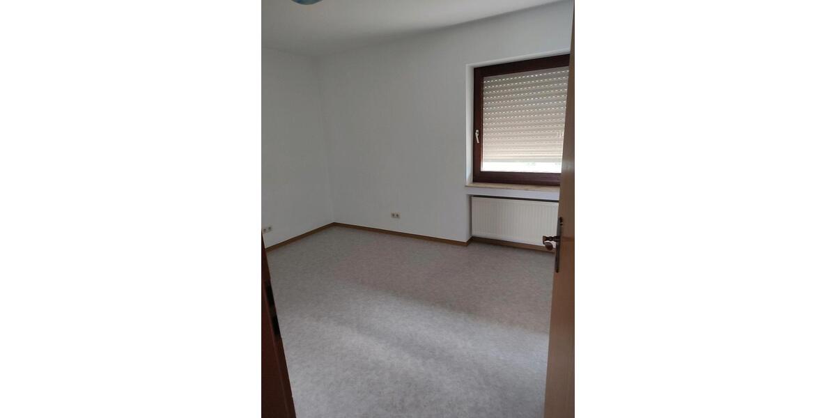 Etagenwohnung Tann (Rhön) - 5 Zimmer, 150 m&sup2;, 800&euro; | Angebot:25902131