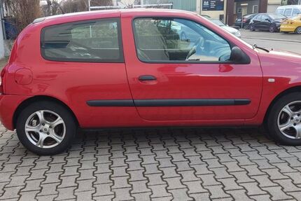 Renault Clio 183.000 km 1.300 &euro; Kuchen 73329