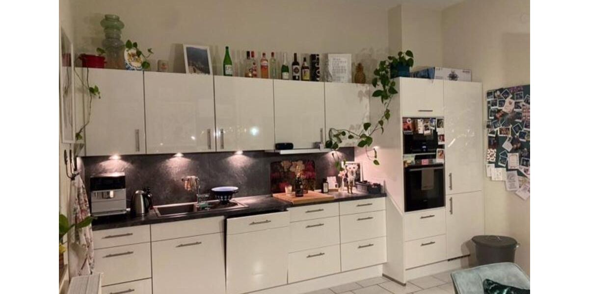 Renovierte Altbau-Wohnung in zentraler Lage 3 zimmer